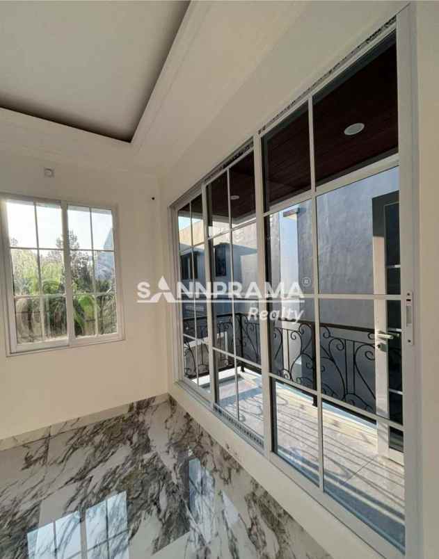 rumah 2 lantai disain mewah di beji depok