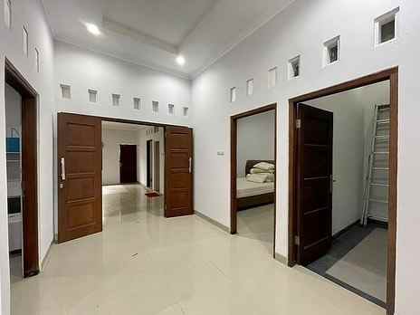 rumah 4 kt semi furnished 12 menit ke kampus upn jogja