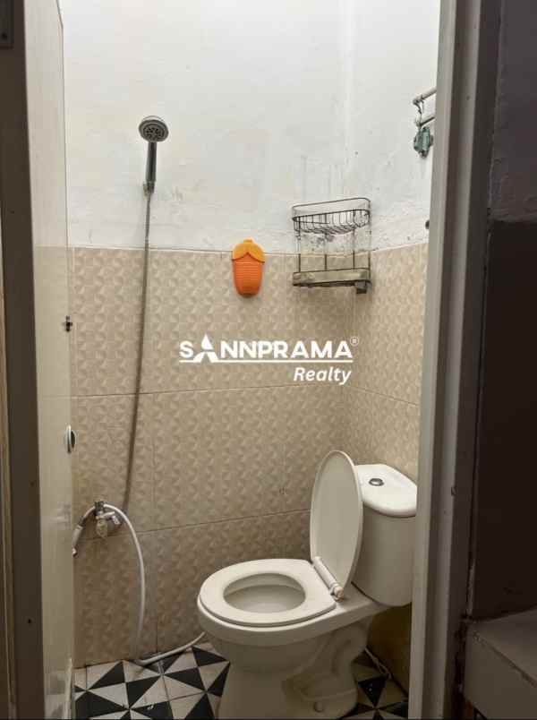 rumah apik terawat dalam cluster di pasir putih depok