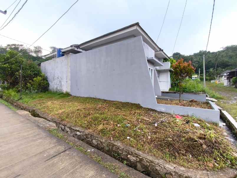 rumah bagus siap huni di ciseeng bogor