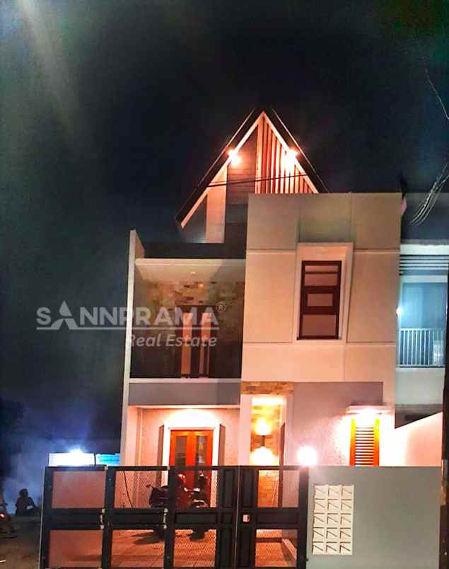 rumah baru 2 lantai di komplek arco sawangan ash