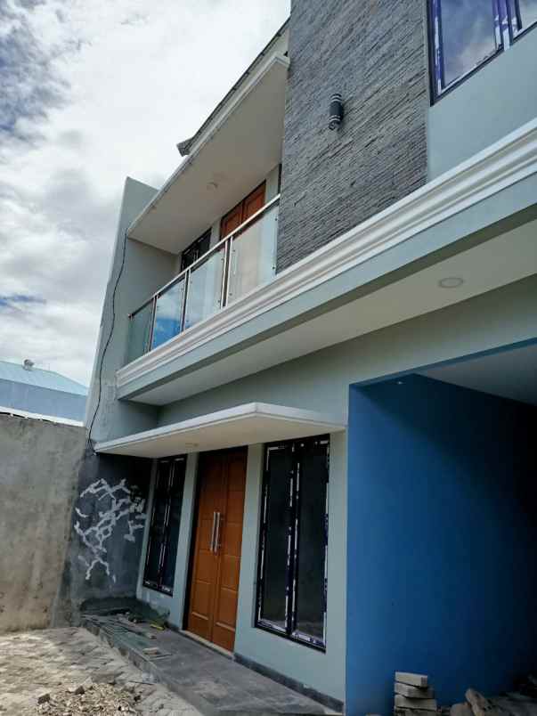 rumah baru 2 lantai ready 850 jt an di klapa 2 depok