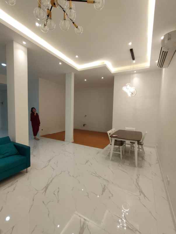 rumah baru cantik full renov di suvarna sutera