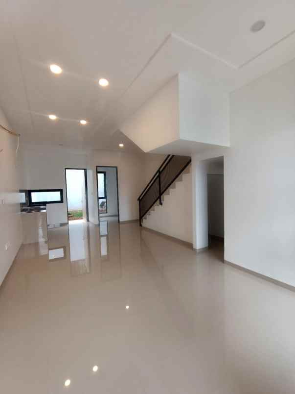 rumah baru cinere model minimalis tropis