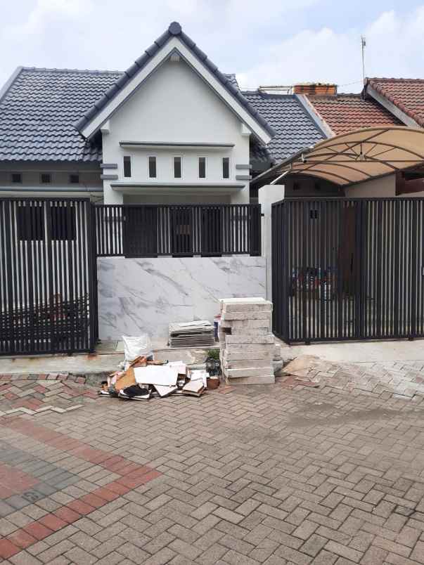 rumah baru renovasi 1m an area mulyosari surabaya