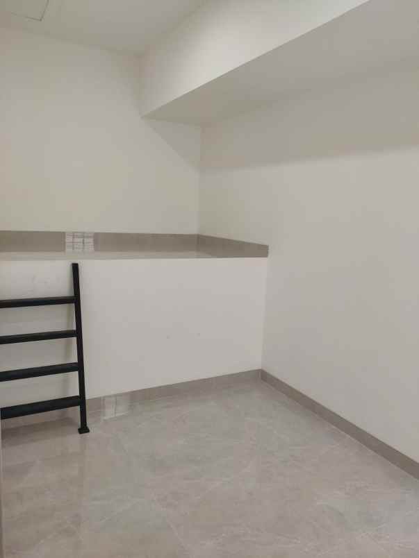 rumah baru siap huni di pondok kelapa jakarta timur