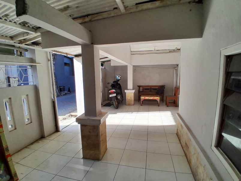 rumah bisa buat kost di kalicari palebon strategis