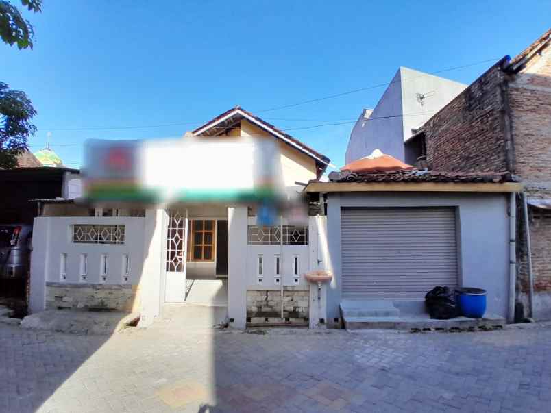 rumah bisa buat kost di kalicari palebon strategis