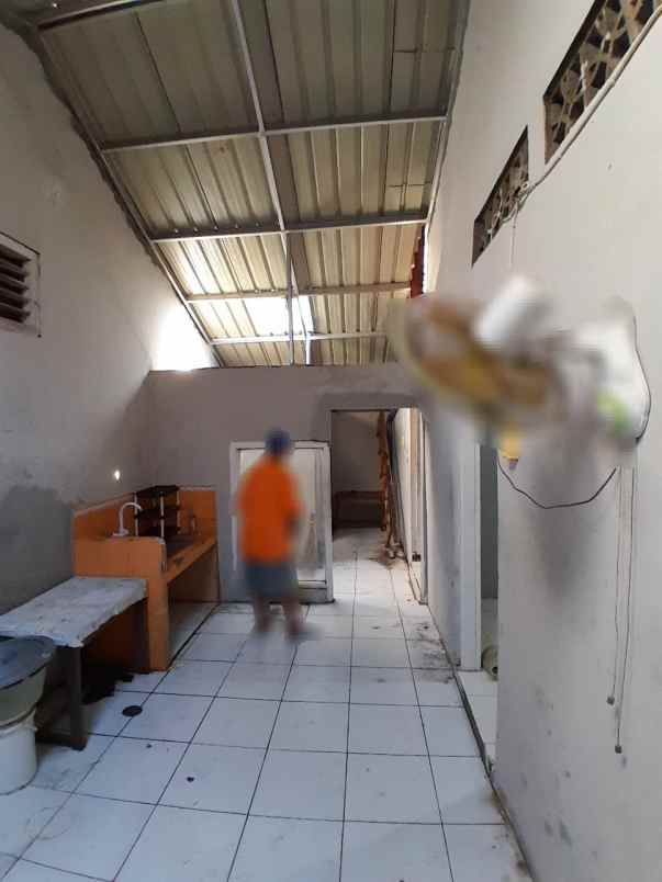 rumah bisa buat kost di kalicari palebon strategis