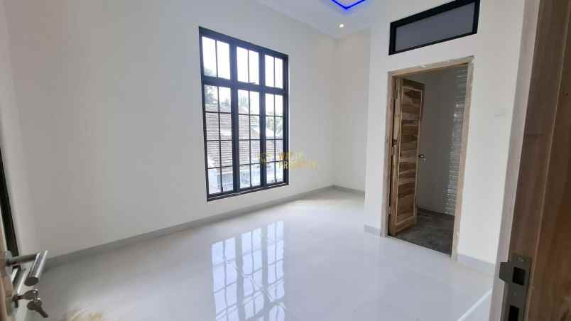 rumah cantik 2 lantai di perumahan jakal dekat palagan