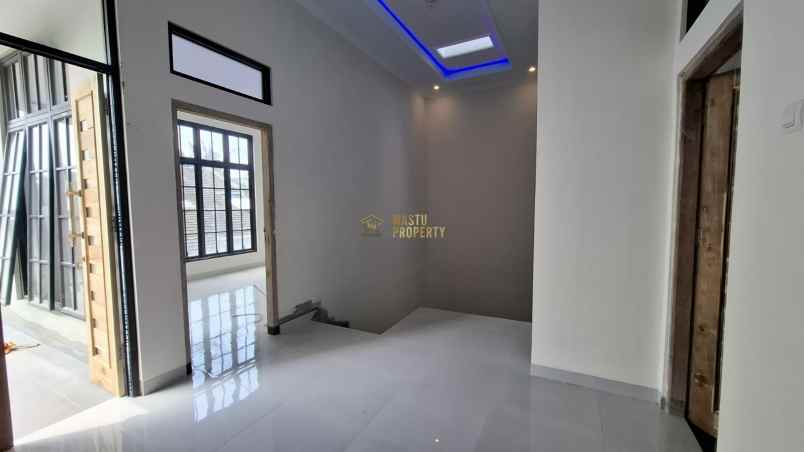 rumah cantik 2 lantai di perumahan jakal dekat palagan