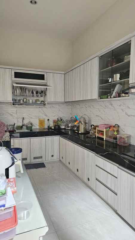 rumah cantik manyar jaya full furnished siap huni