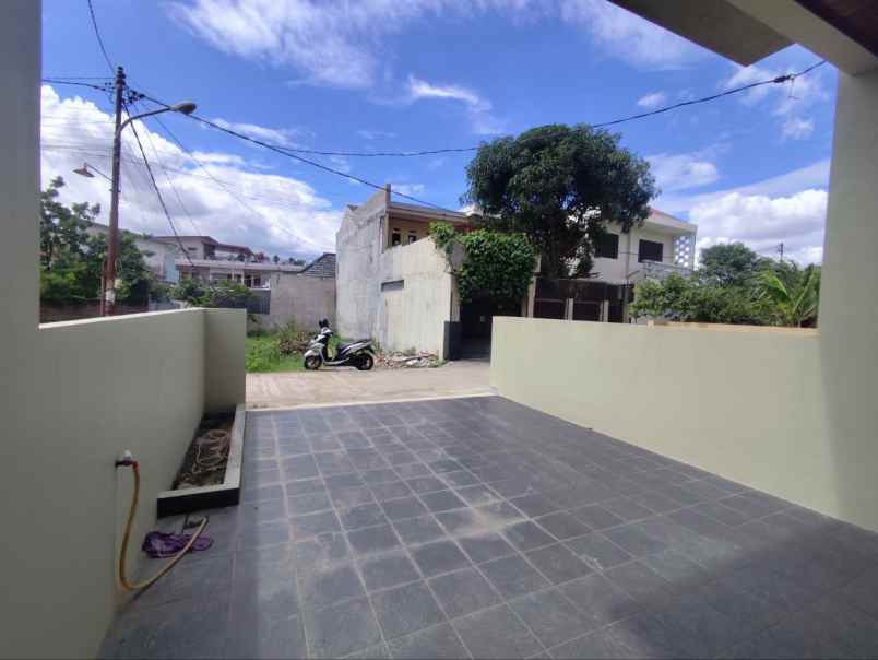 rumah cantik minimalis 2 lantai di cibiru hilir