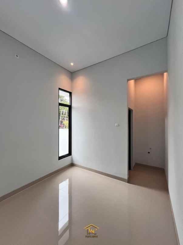 rumah cantik nyaman lokasi strategis dekat kampus uii