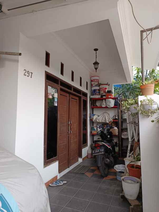 rumah cantik siap huni di perum rawalumbu bekasi