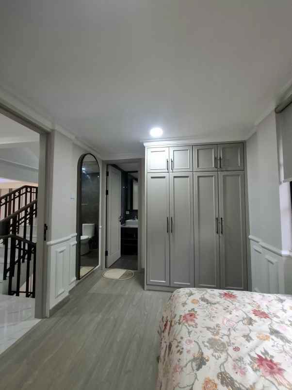 rumah cluster strategis di mampang prapatan jaksel