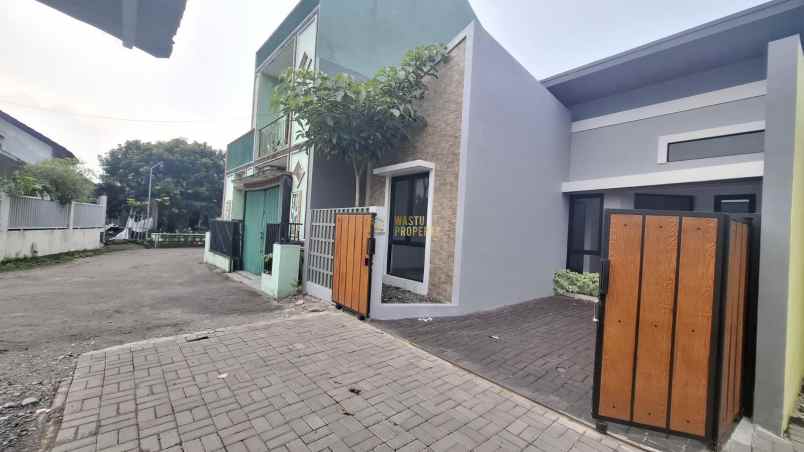 rumah design modern siap huni dekat ringroad barat