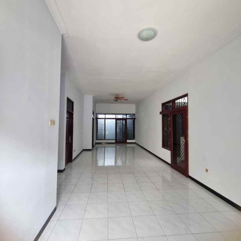 rumah di surabaya kalijudan bangunan 1 lantai