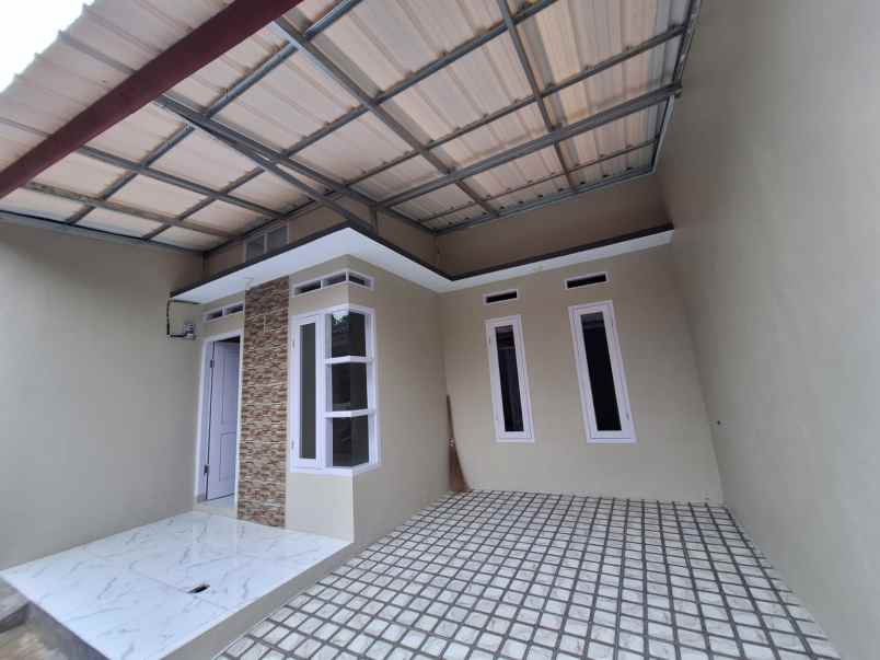 rumah dijual dekat stasiun