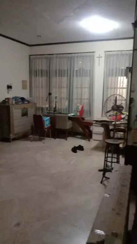 rumah dijual strategis pinggir jalan di kebayoran baru