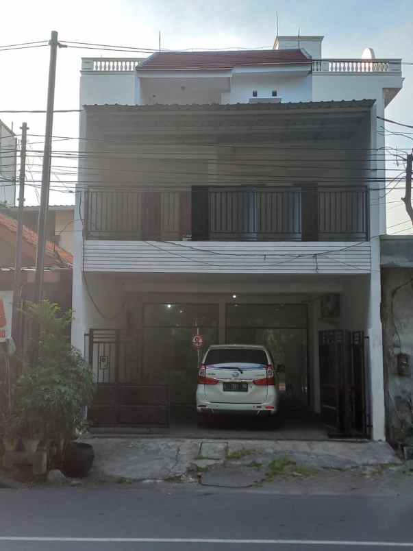 rumah disewakan joyoboyo wonokromo surabaya 2 lantai