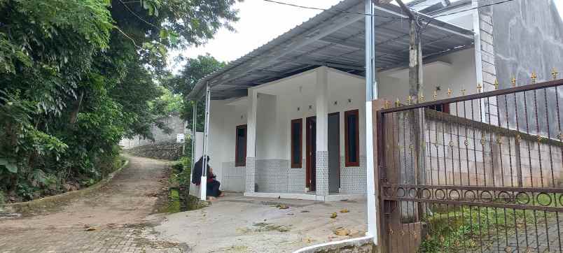 rumah disewakan kondisi baru lingkungan nyaman