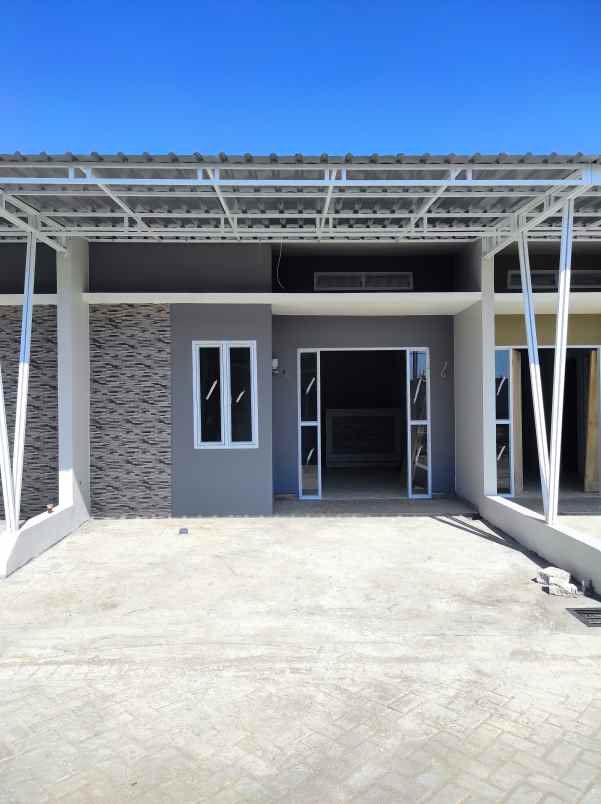 rumah dp 5 jt free biaya2 lokasi barombong makassar