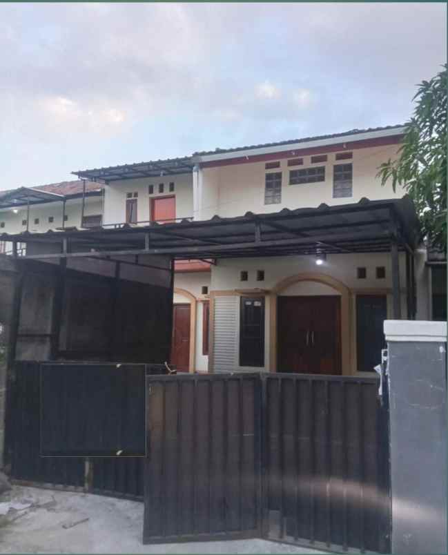rumah dua lantai buah batu bandung komplek margacinta