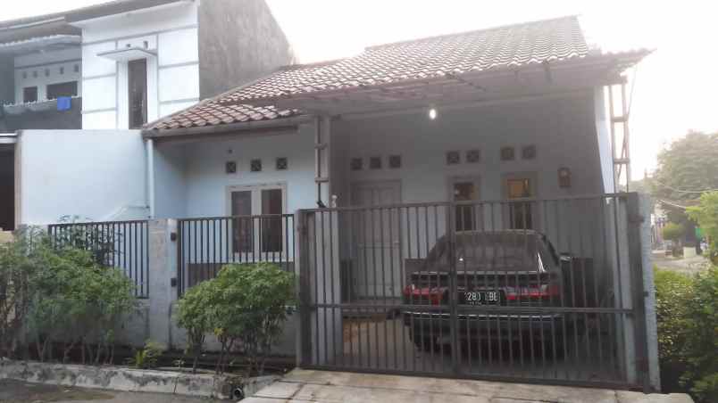 rumah hook dalam cluster di citayam