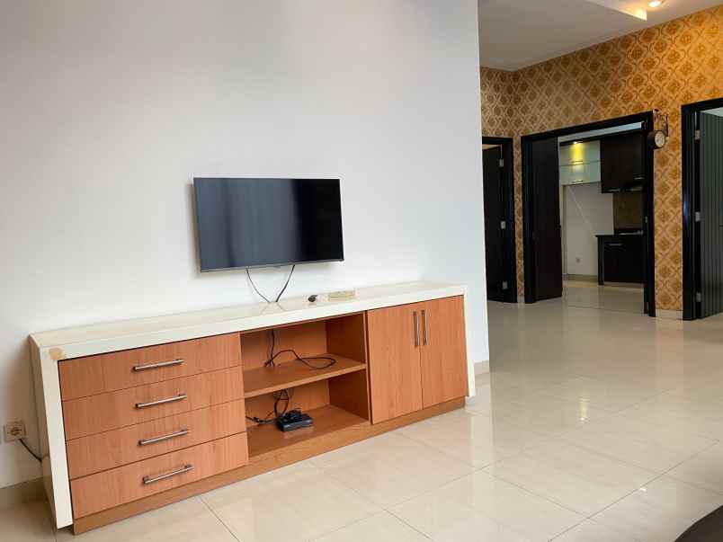 rumah hook di the green bsd dijual cepat bu