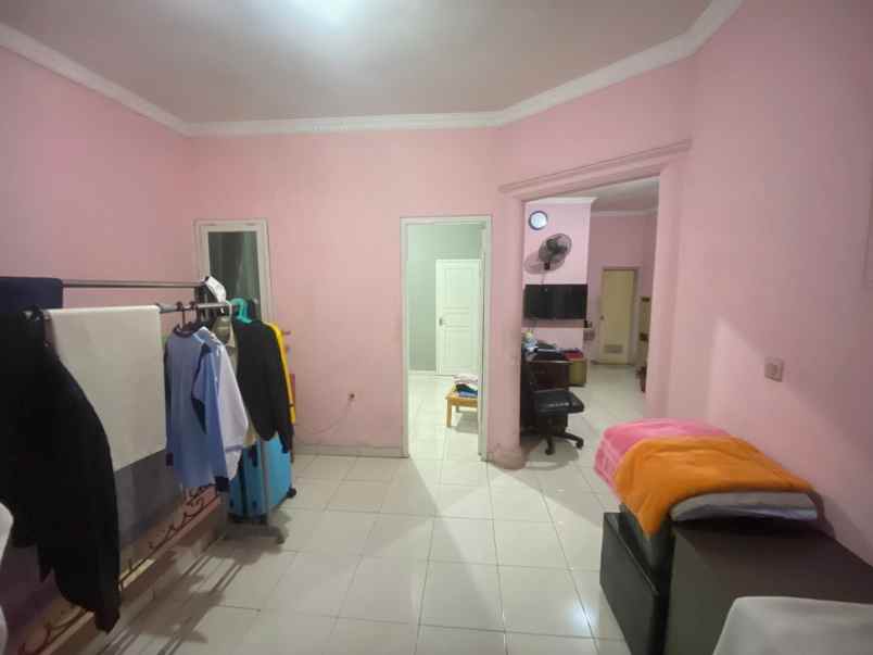 rumah hook murah 2 lantai kota harapan indah bekasi