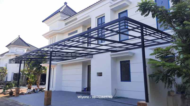 rumah jemursari carport muat 6 mobil