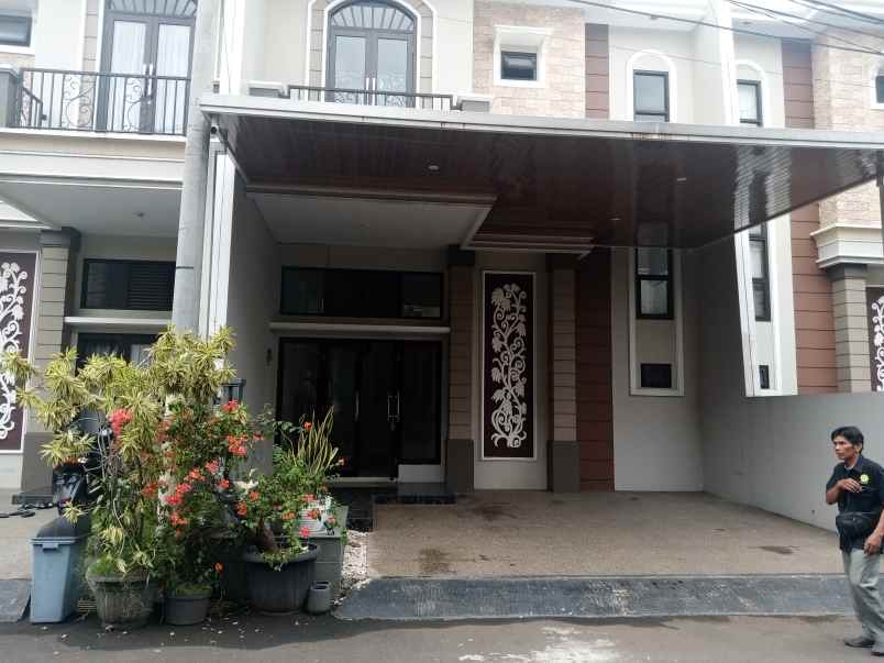 rumah jl raya hankam