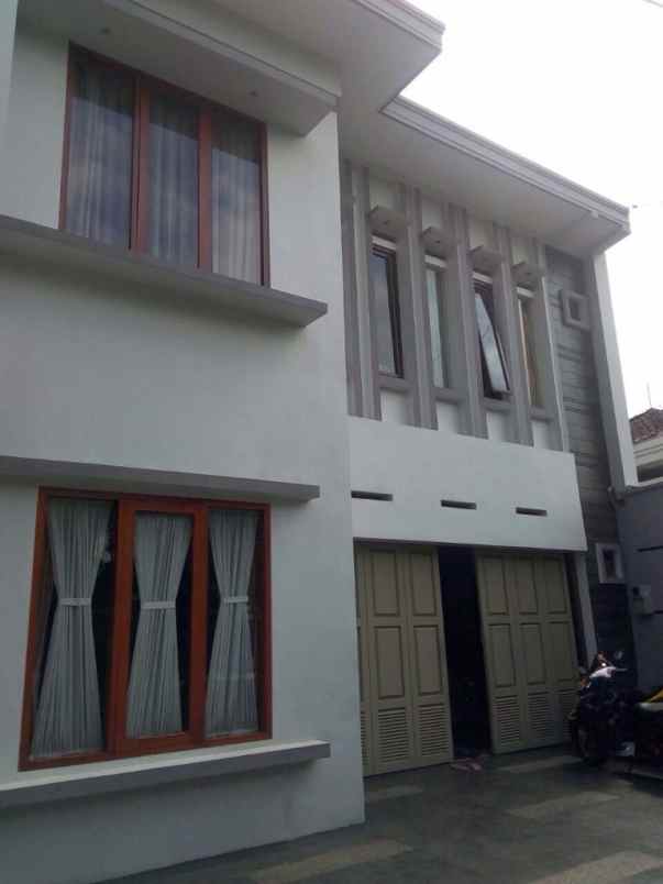 Rumah Mewah Dijual Rugi Sesuai Apprasial Bank Di Sukajadi Bandung