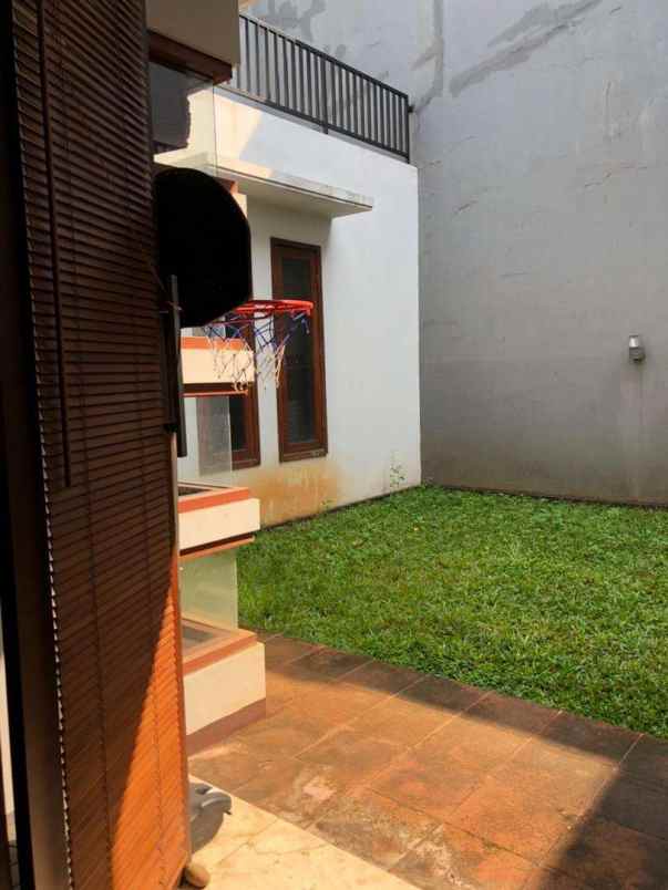 rumah kebayoran baru