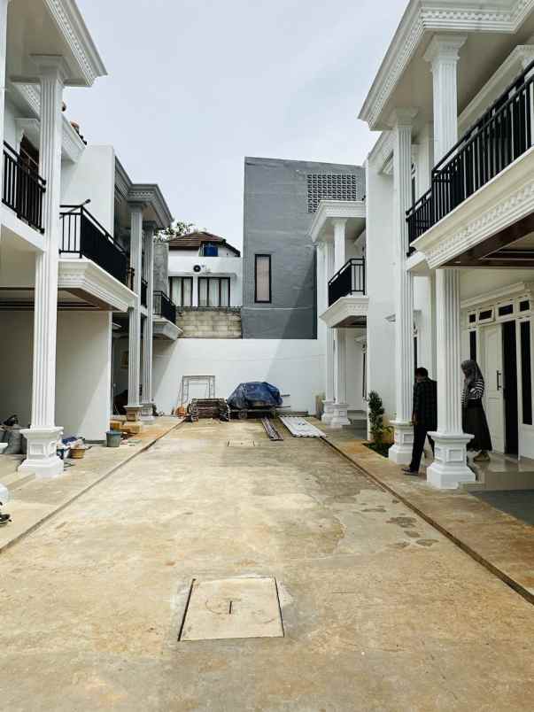 rumah klasik modern siap huni di ciputat tangsel