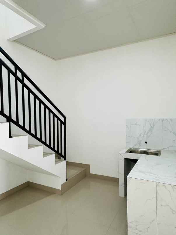 rumah klasik modern siap huni di ciputat tangsel