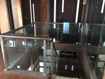 rumah mewah 3 lantai lift di pejaten harga spesial