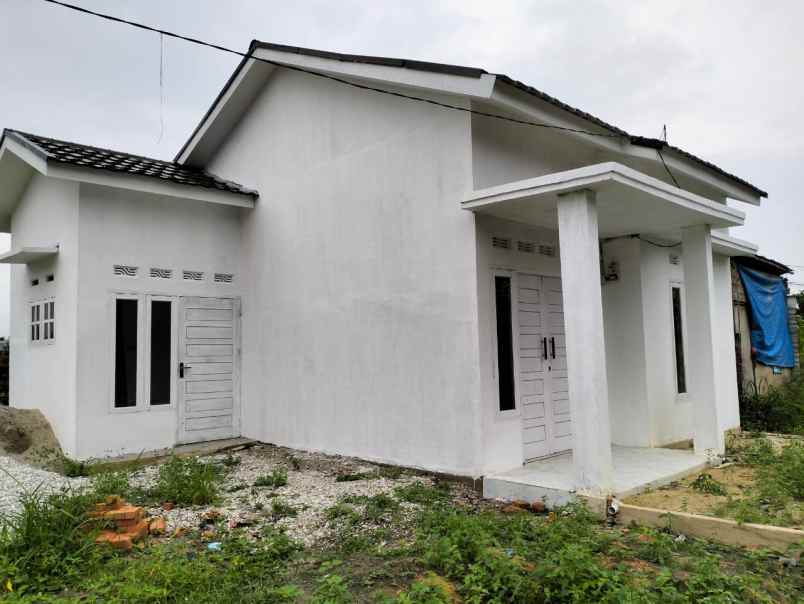 rumah mewah di jalan kota baru rumbai