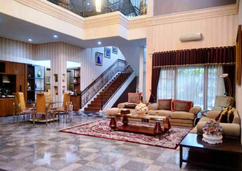 rumah mewah elit puri anjasmoro semarang barat