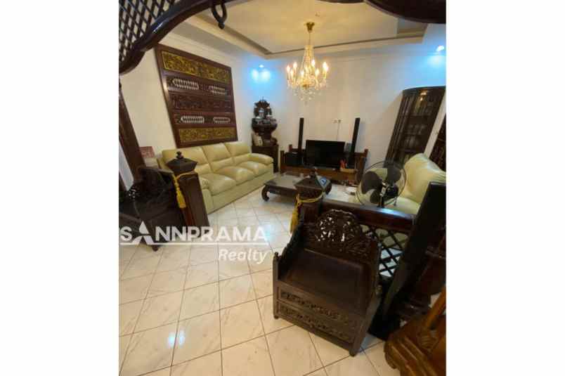 rumah mewah hitung tanah kamar 7 kebagusan rihdar