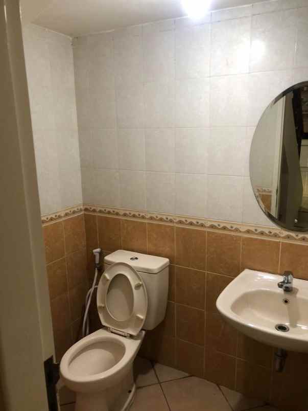 rumah mewah kota wisata ciangsana bogor