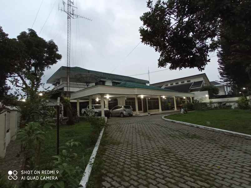 rumah mewah medan 1 hektar 30m