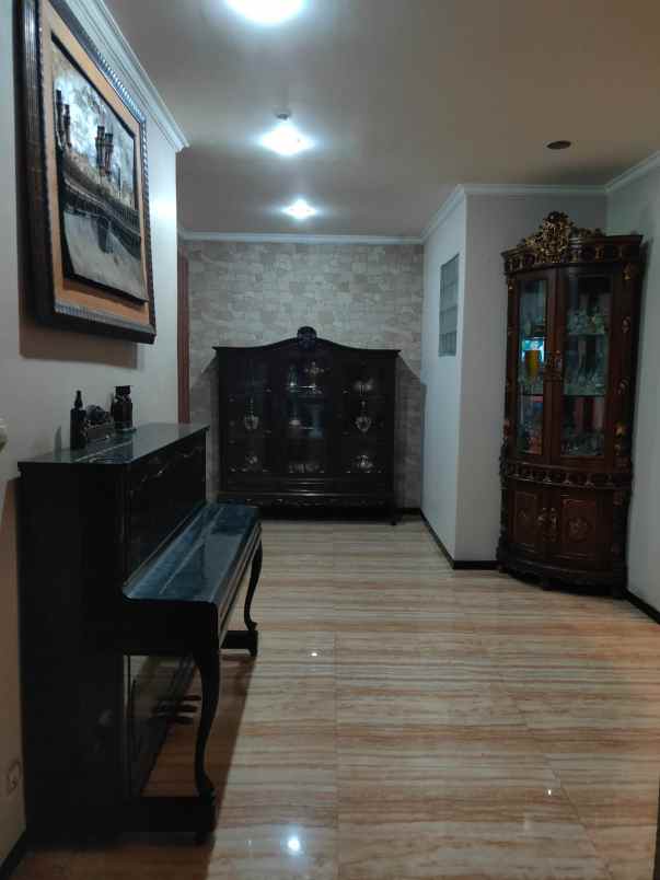 rumah mewah telaga kahuripan kemang bogor parung