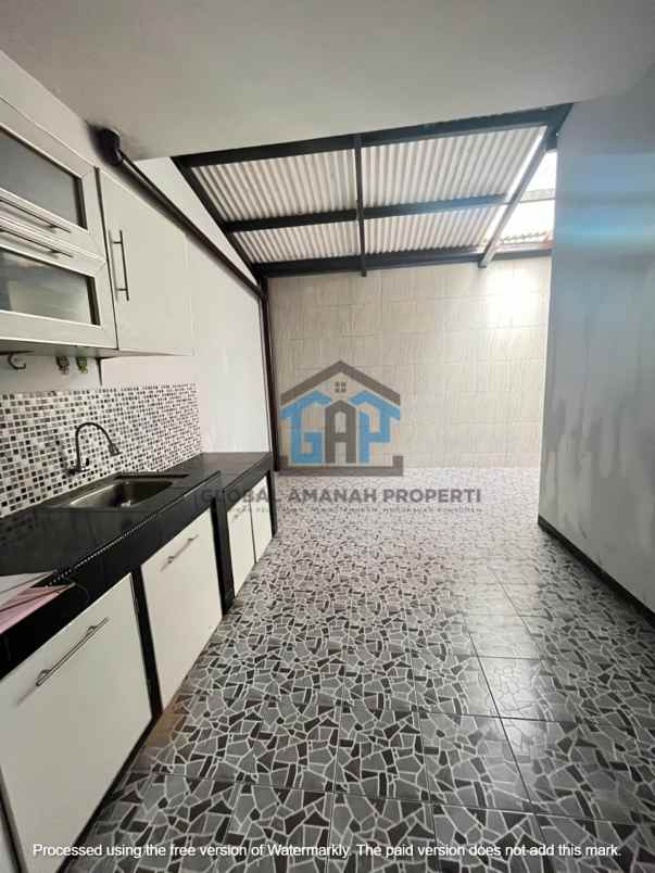 rumah minimalis cihanjuang one gate system siap huni