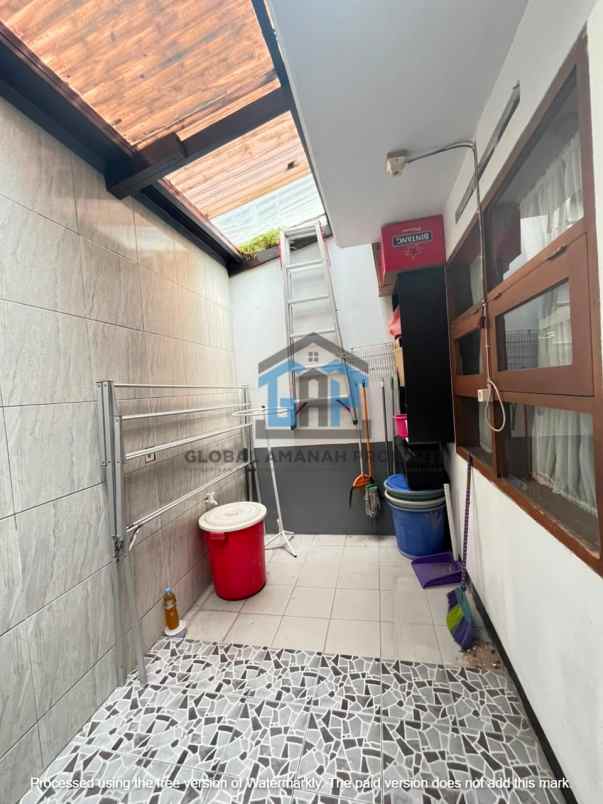 rumah minimalis cihanjuang one gate system siap huni