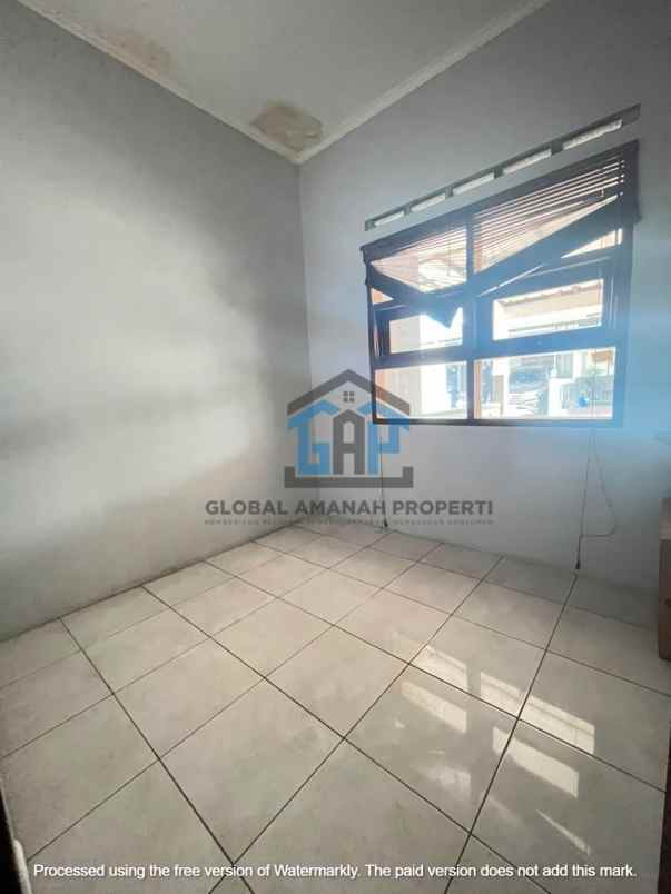 rumah minimalis cihanjuang one gate system siap huni