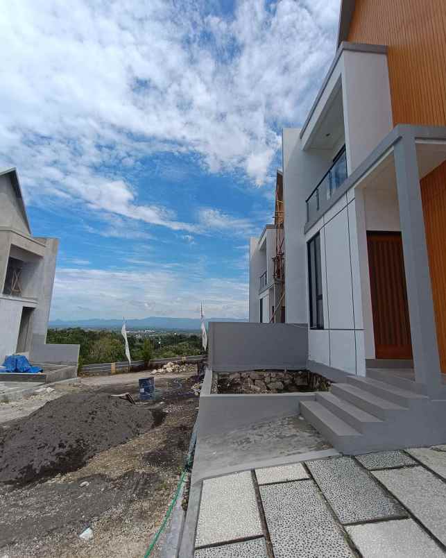 rumah modern cantik view terbaik dekat pasar gamping