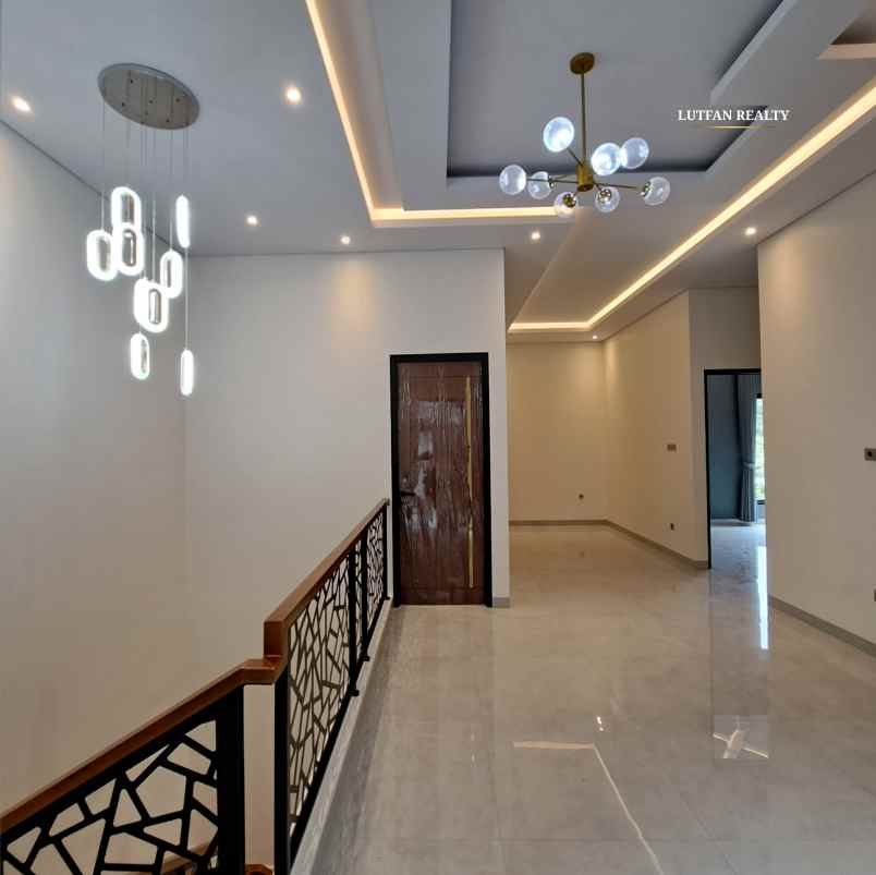 rumah modern kontemporer dalam cluster