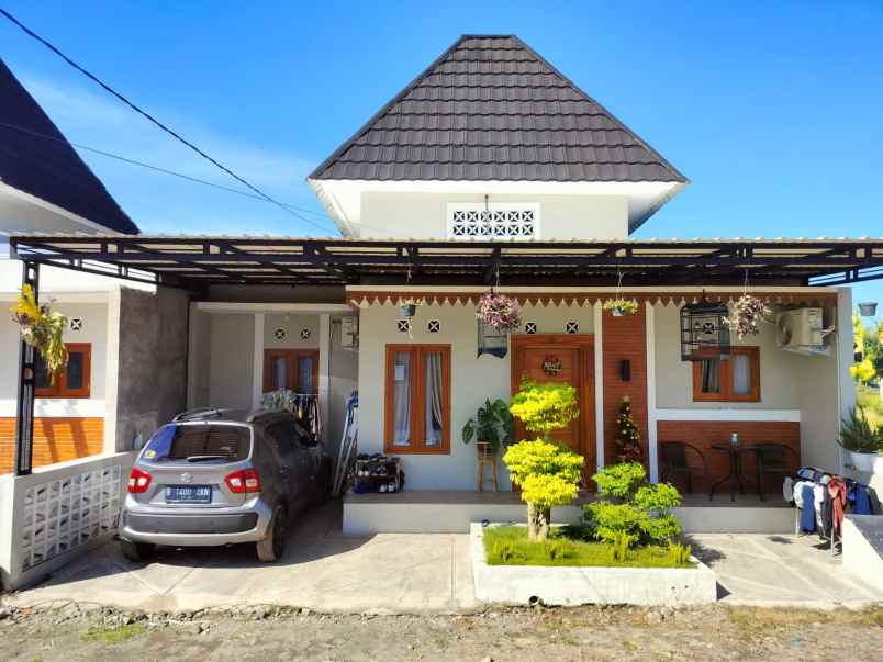 rumah modern minimalis dekat candi prambanan